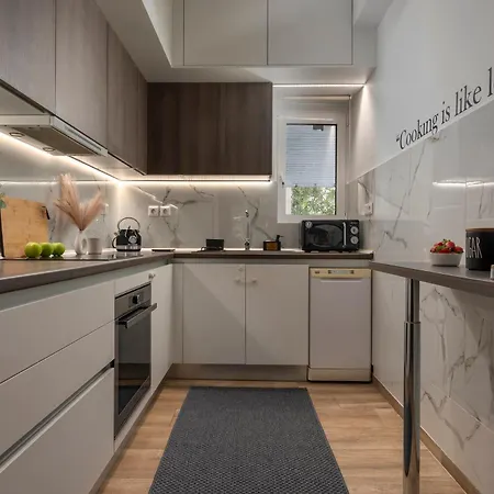 200m From Metro Station & Near Acropolis Hill Apartment